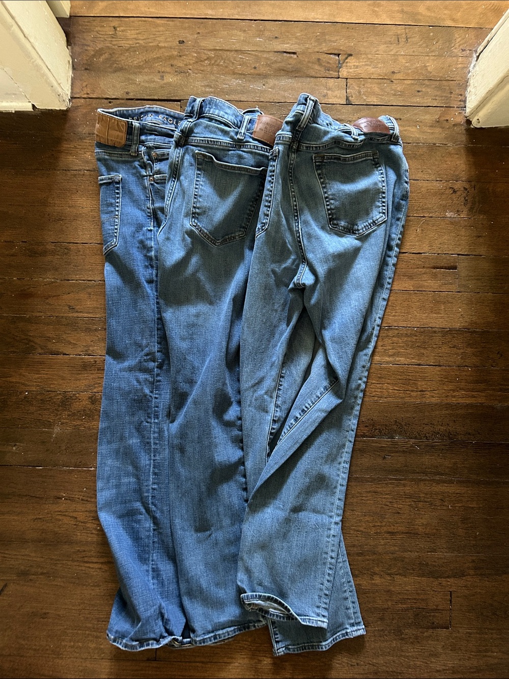 Abercrombie & American Eagle Jeans 36x34 three jeans bundle.